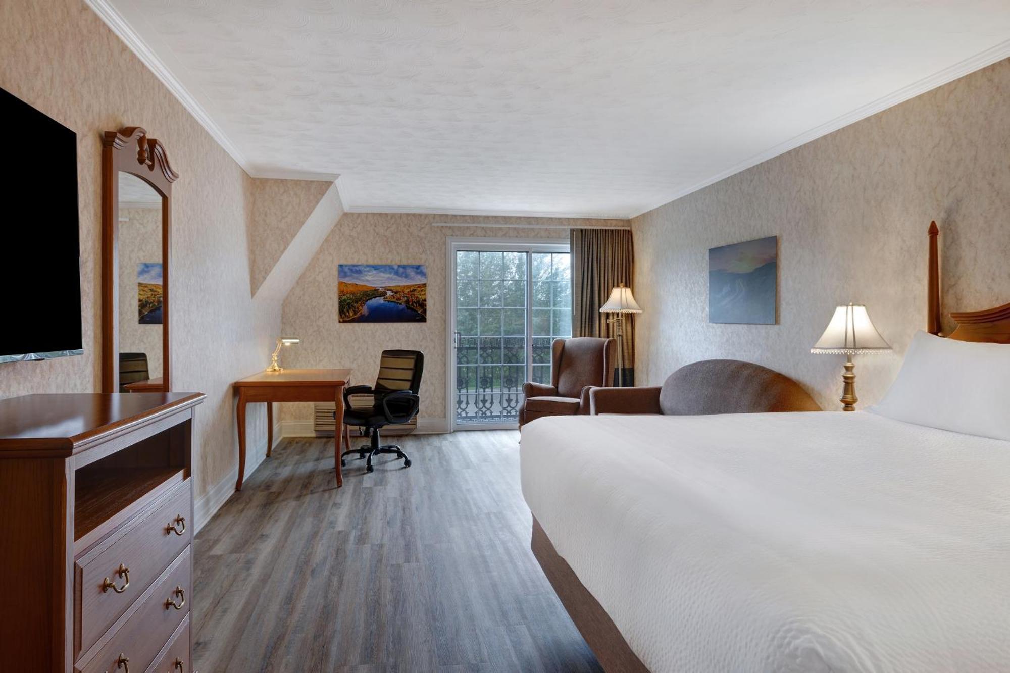 Days Inn By Wyndham Эдмундстон Экстерьер фото